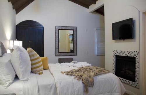 Downtown Palm Springs Hotel | Andreas Hotel & Spa