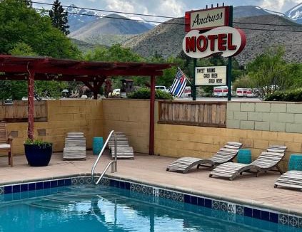 Walker Hotel | Andruss Motel