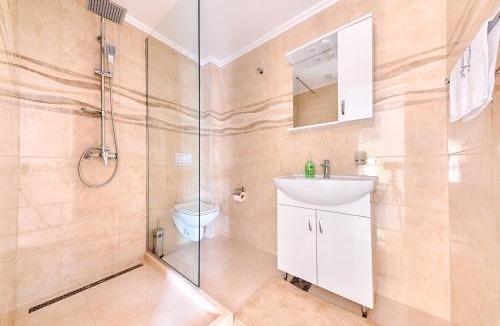 Utjeha Apartment | Apartmani Panorama