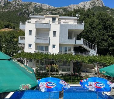 Karuc Apartment | Apartmani Planinska Idila