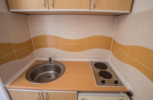 Donji Stoj Apartment | Apartment 1,yellow, for 5 People,500 Meter from "Grate Beach",Breakfast included