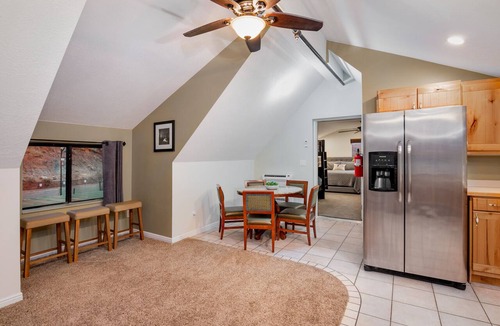 Zion National Park South Entrance Apartment | Apartment #2 GREAT LOCATION Zion National Park entrance as close as you can get!
