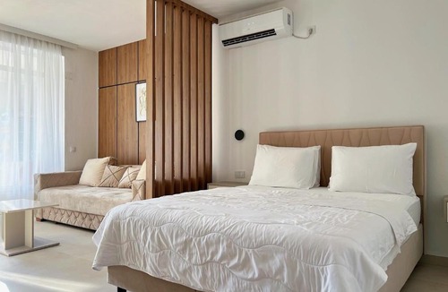 Gjerana Apartment | Apartments Fat e Jet - Pool & Breakfast