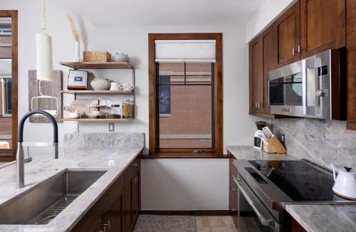 Downtown Steamboat Springs House | Apres Chic at Howelson Place