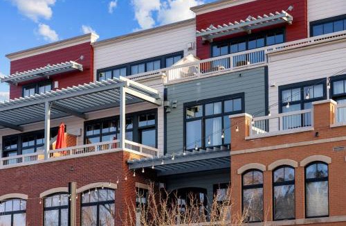 Downtown Steamboat Springs House | Apres Chic at Howelson Place