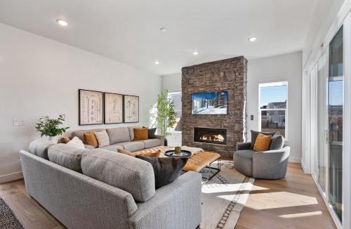 Park City House | Apres Retreat 5br 3.5ba hot tub sleeps 14 BBQ