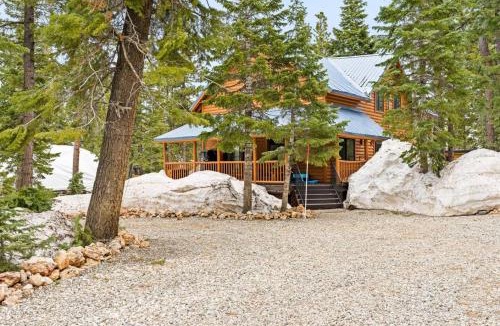 Duck Creek Village House | Arapaho Luxury Retreat