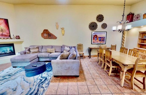 Moab House | Arches East #389