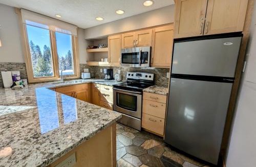 Lakeside Village House | Argentine 1516 by SummitCove Lodging in Colorado