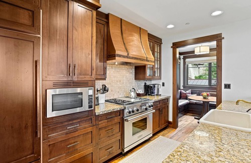 Empire Pass Condo | Arrowleaf Lodge at Deer Valley Resort - Three Bedroom Residence #203