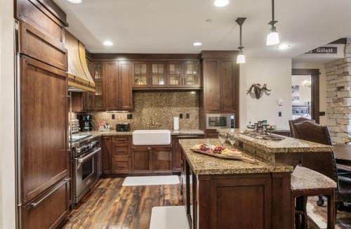 Empire Pass Apartment | Arrowleaf Lodge at Deer Valley Resort - Two Bedroom Residence #301
