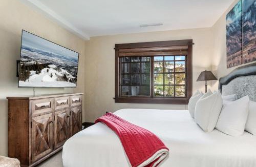 Empire Pass Apartment | Arrowleaf Lodge at Deer Valley Resort - Two Bedroom Residence #301