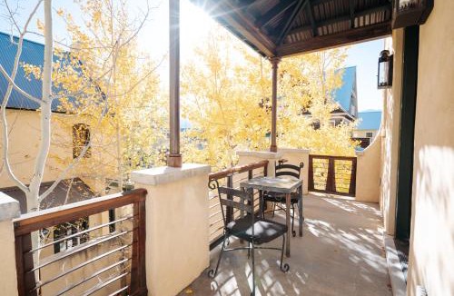Buena Vista House | Aspen Courtyard Residence