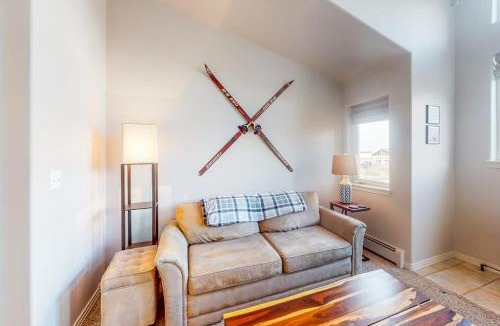 Frisco Apartment | At the Crossroads
