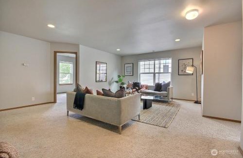 Covington House | Aura