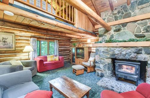 Glidden House | Authentic Log Cabin w/Private Pond in Glidden