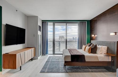Las Vegas Apartment | AVA SUITE 37th FLR STRIP VIEW BALCONY Palms Place