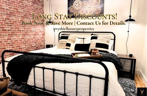 Boise House | Awaken Your Senses King Bed BSU Parking