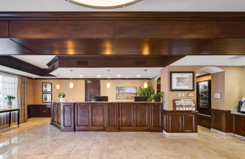 Moreno Valley Hotel | Ayres Hotel & Spa Moreno Valley/Riverside