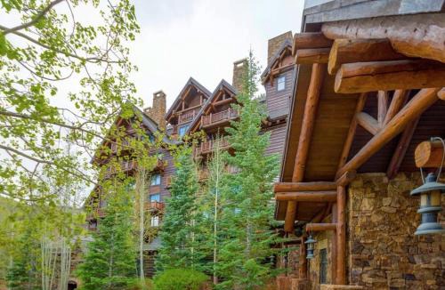 Avon Apartment | Bachelor Gulch Ritz-Carlton 2 Bedroom Residential Suite - Ski In, Ski Out