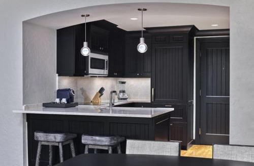 Avon Apartment | Bachelor Gulch Ritz-Carlton 2 Bedroom Residential Suite - Ski In, Ski Out
