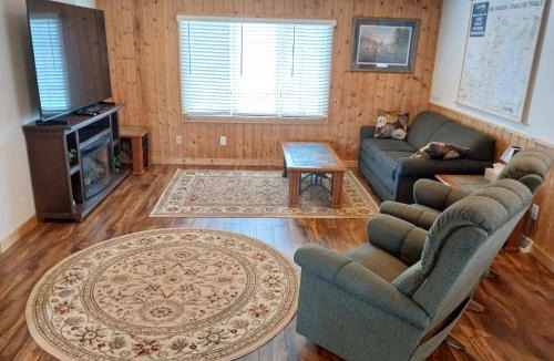 Hayward Apartment | Back Bay Getaway