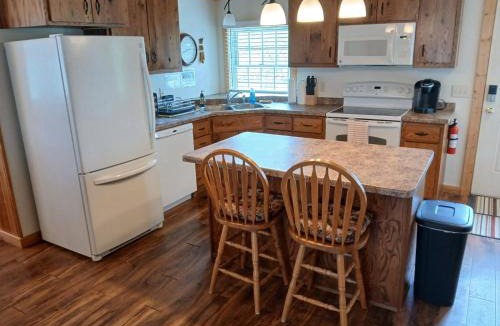 Hayward Apartment | Back Bay Getaway
