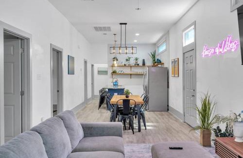 Treme House | Backyard fire pit Jazz Fest & Saints ready