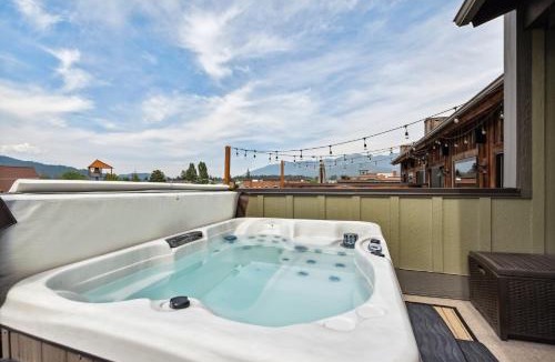Whitefish House | Baker Loft 302