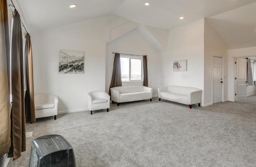 Idaho Falls Apartment | Balcony & Stunning Views: Airy Apt in Idaho Falls