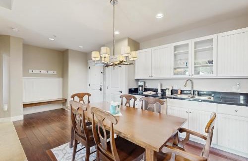Silvercreek Apartment | Base Camp One 112