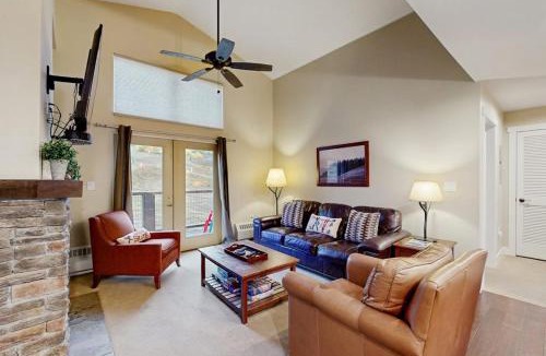 Silvercreek Apartment | Base Camp One 403