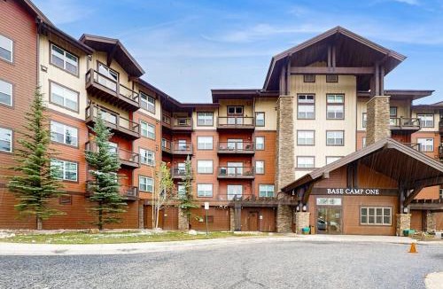 Silvercreek Apartment | Base Camp One 413