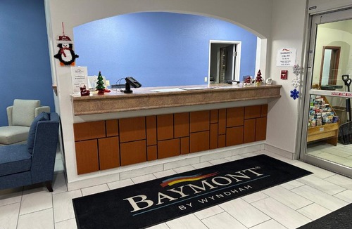 Chalco Hotel | Baymont by Wyndham Omaha SW