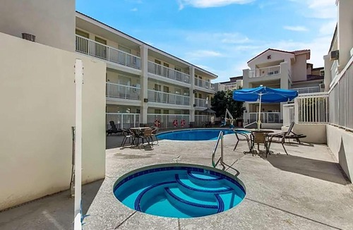 Tempe Hotel | Baymont Inn & Suites by Wyndham Tempe University/Phoenix