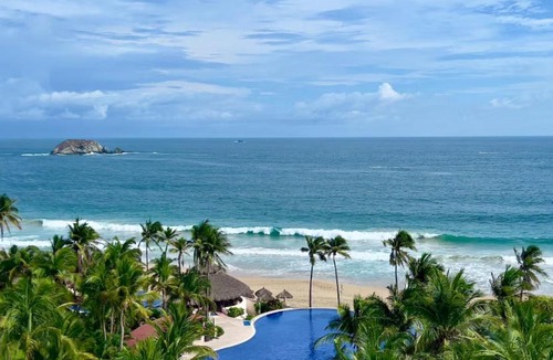 Ixtapa Apartment | Beachfront Amara Ixtapa -Newly renovated