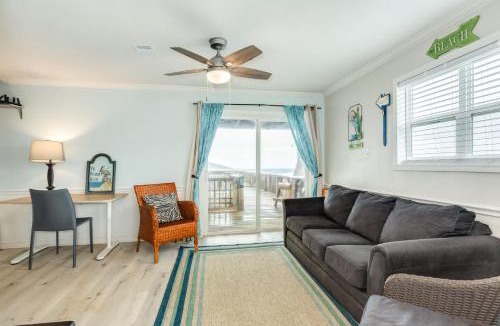 Surfside Beach House | Beachfront Property - Private Walkover to Sand