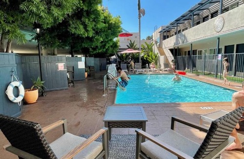 West Beach Hotel | Beachside Inn
