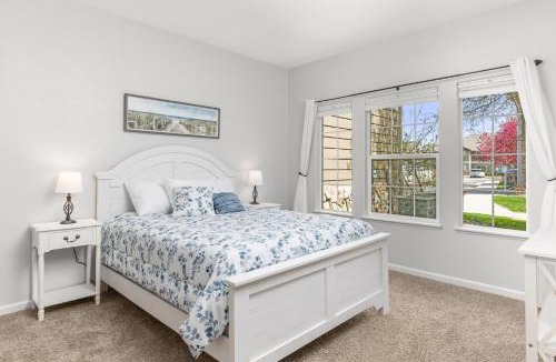 Windsor House | Beacon at the Lakes Cozy 2b2b, Grnd Level Condo
