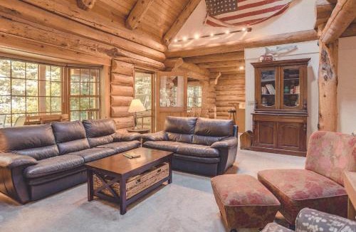 Welches House | Bear Den Log Cabin - Meredith Lodging