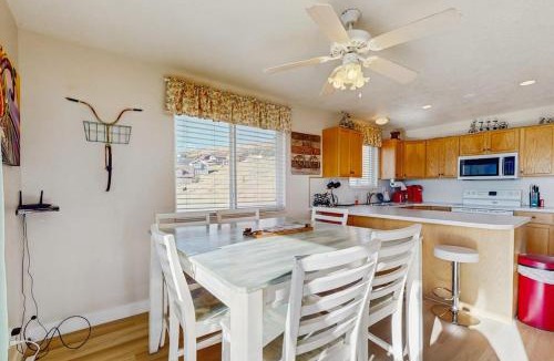 Harbor Village House | Bear Lake View