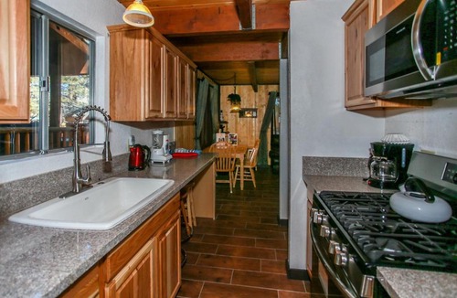 Big Bear Lake House | Bear 'N Tree by Big Bear Cool Cabins