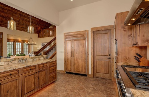 Big Sky Condo | Bear Paw Hideaway | Hot Tub, Views + Sleeps 15