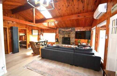 Bass Lake House | Bear Paw- Lake Area
