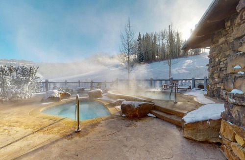 Avon Hotel | Bear Paw Ski In - Ski Out Condo