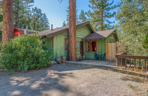 Idyllwild House | Bear's Den