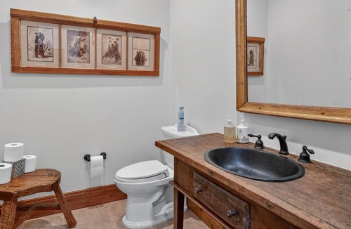 Edwards House | Bearberry Lodge