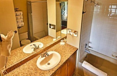 Silvercreek Apartment | Beautiful 1 bedroom unit at resort, sleeps 5