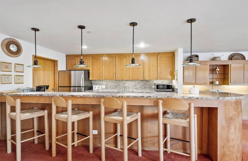 Vail Condo | Beautiful 2BR Retreat Comfortable & Convenient Stay