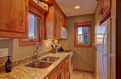 Frisco Condo | Beautiful Condo on Main Street Overlooking Creek. 315